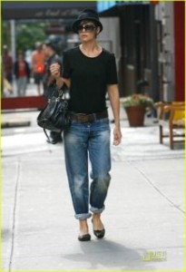 Katie Holmes In Boyfriends Jeans